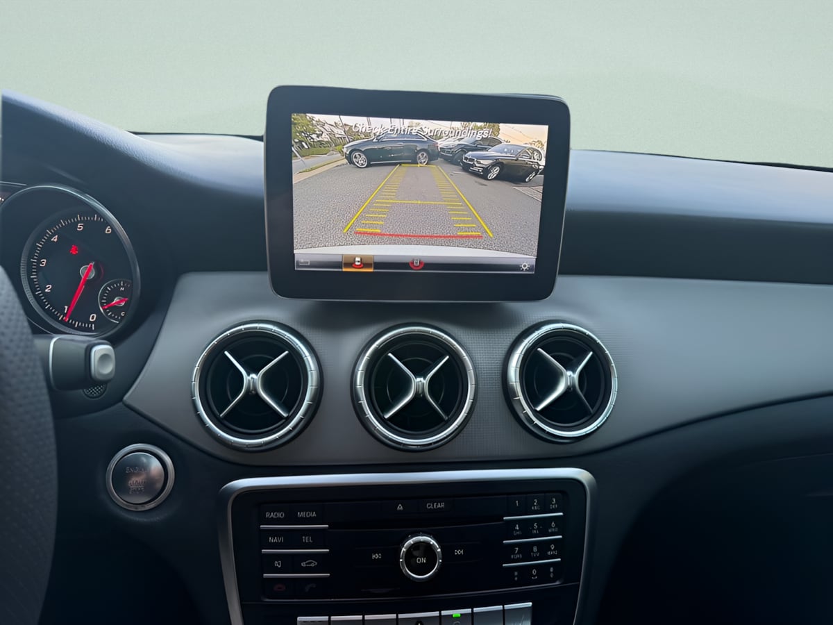 Photo 16 of this Mercedes-Benz CLA 250