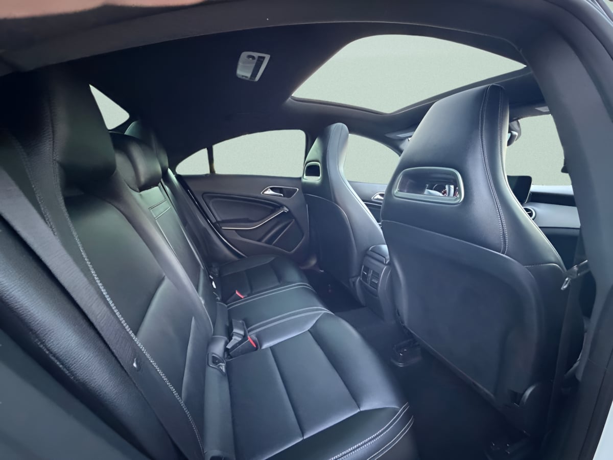 Photo 19 of this Mercedes-Benz CLA 250