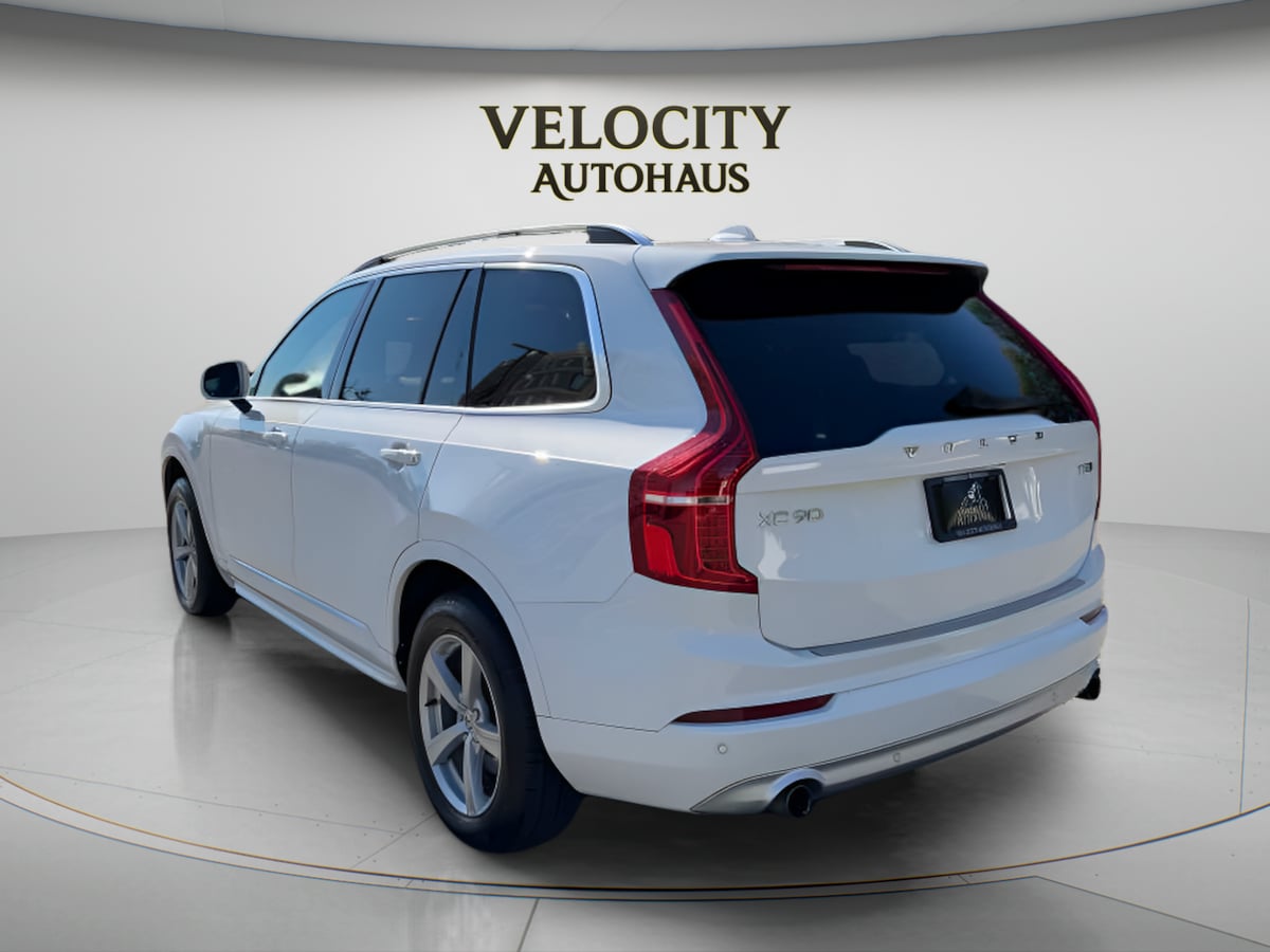 Photo 5 of this Volvo XC90