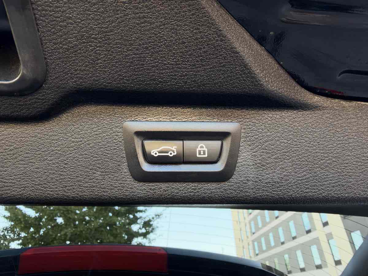 Photo 21 of this BMW X5