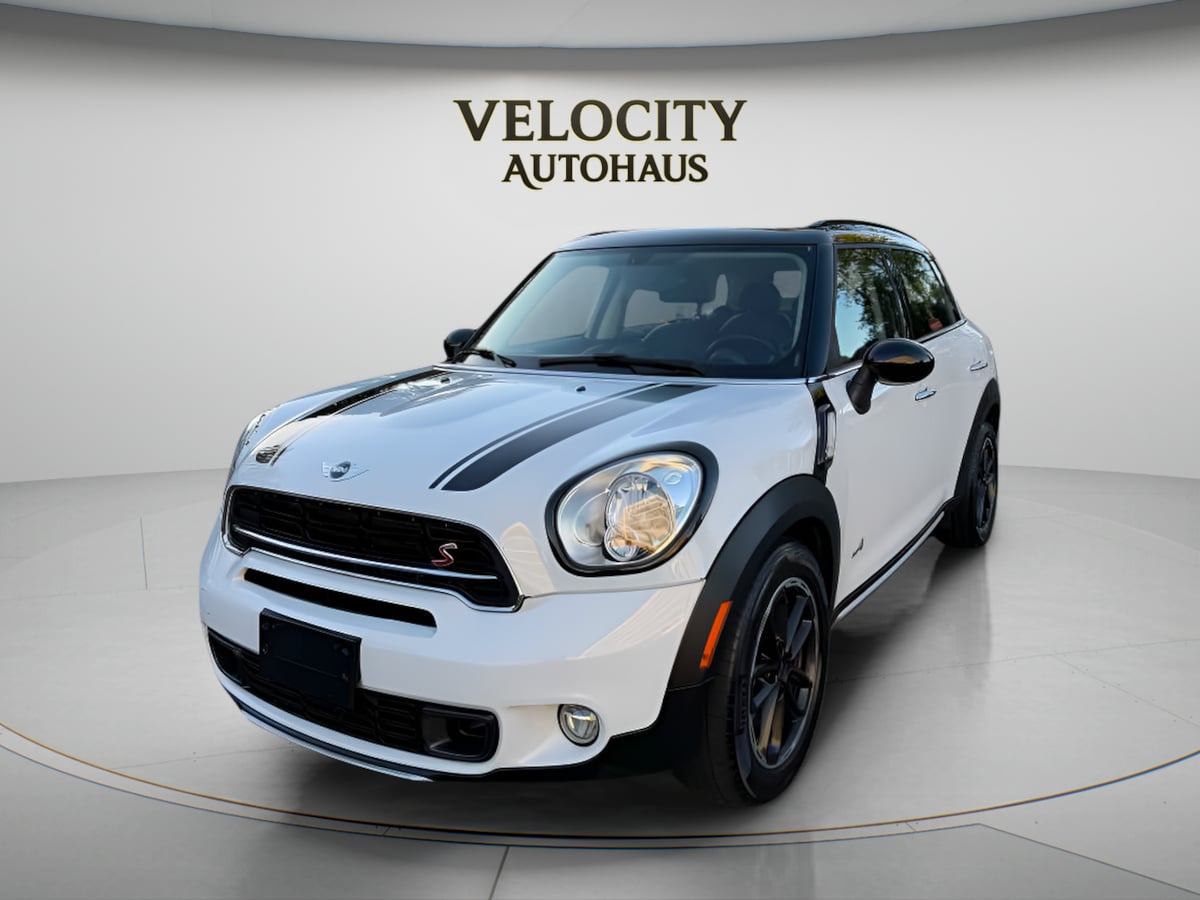 Photo 3 of this MINI Cooper Countryman