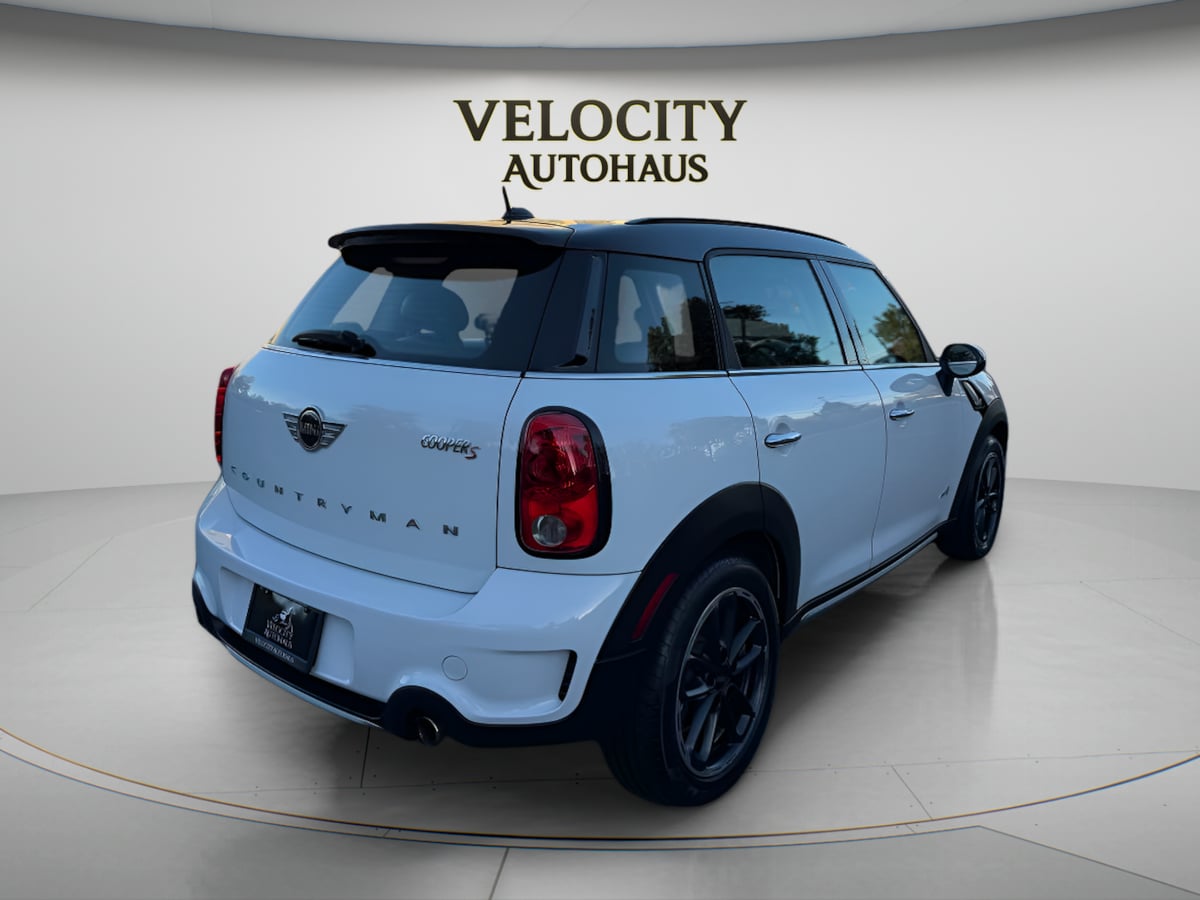Photo 7 of this MINI Cooper Countryman