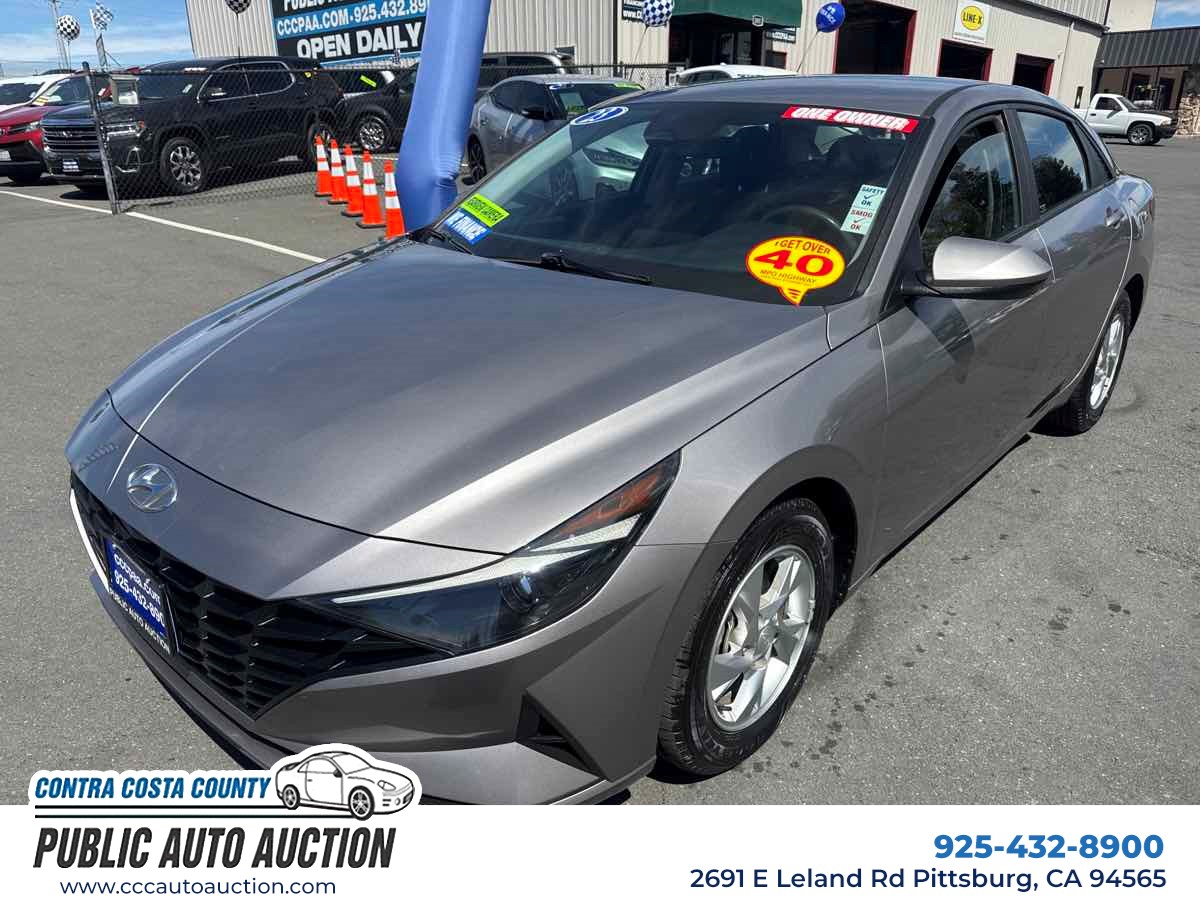2023 Hyundai Elantra SE