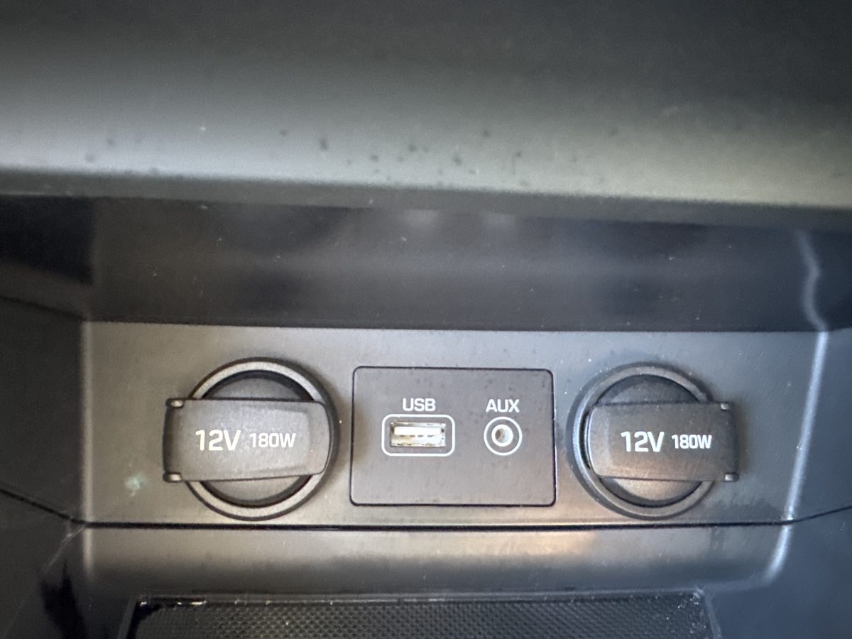 2016 Hyundai Sonata Hybrid Base - Photo 11