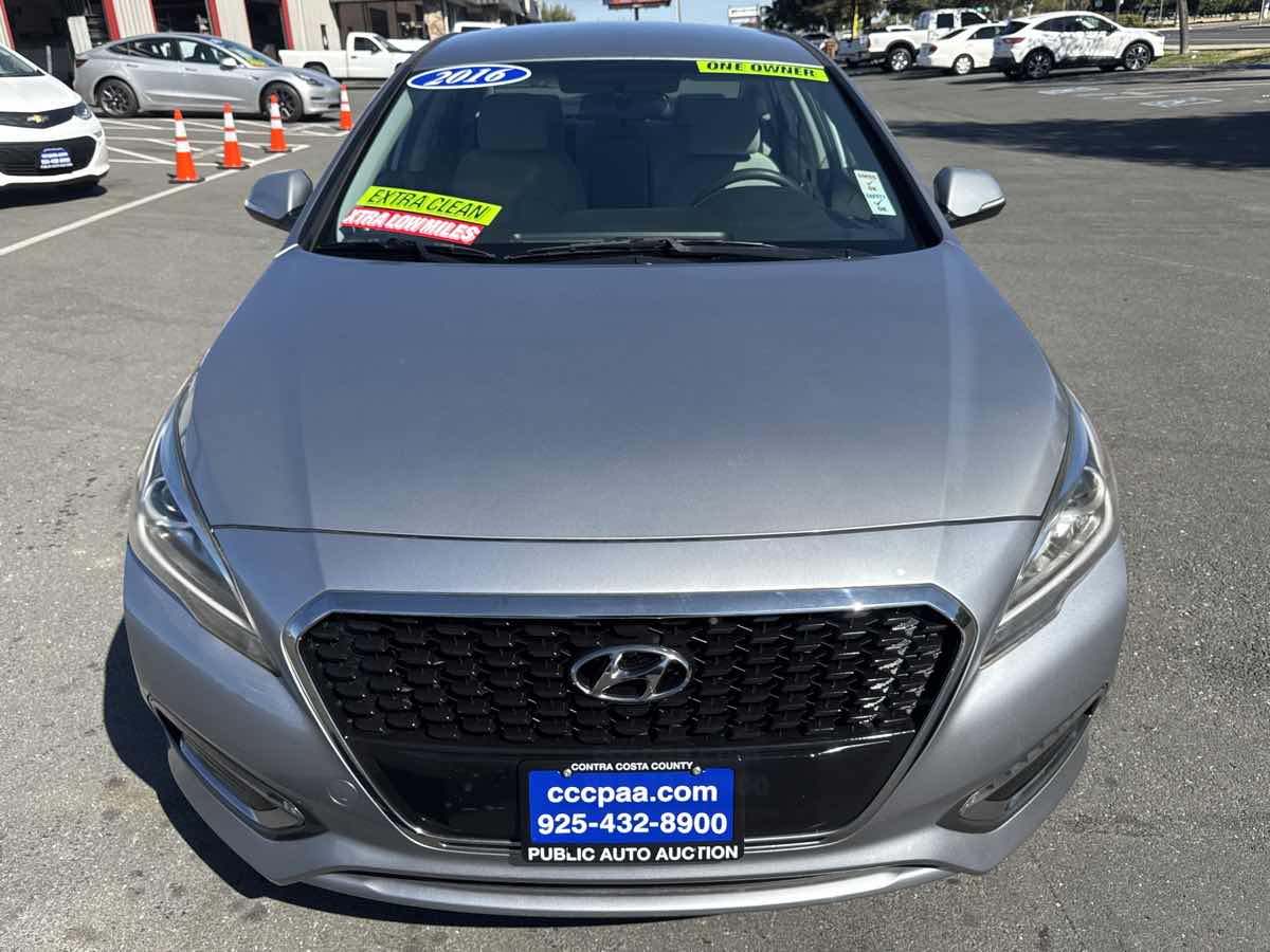 2016 Hyundai Sonata Hybrid Base - Photo 29