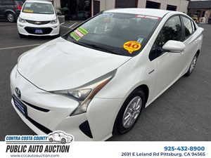View 2016 Toyota Prius