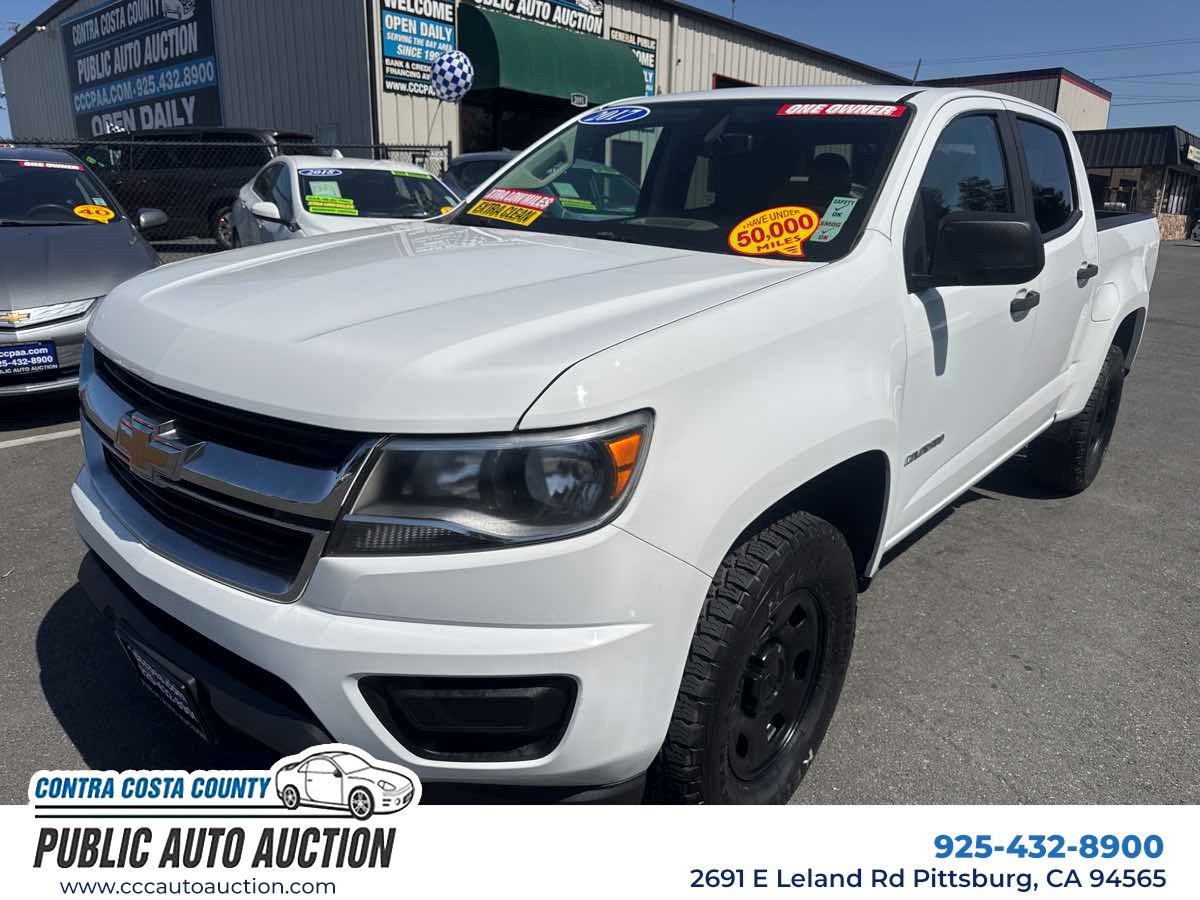 Summit White 2017 Chevrolet Colorado Pickup Truck 4X2 Automatic