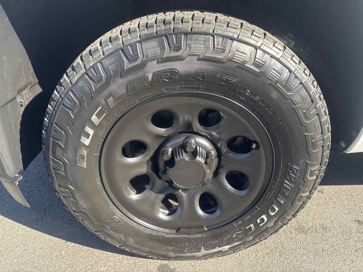 Photo 7 of this Chevrolet Silverado 1500