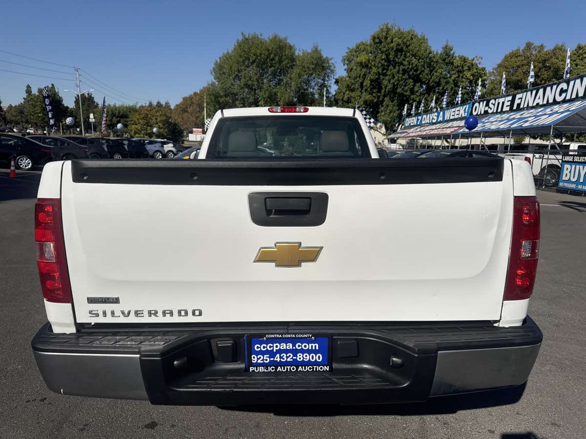 Photo 10 of this Chevrolet Silverado 1500