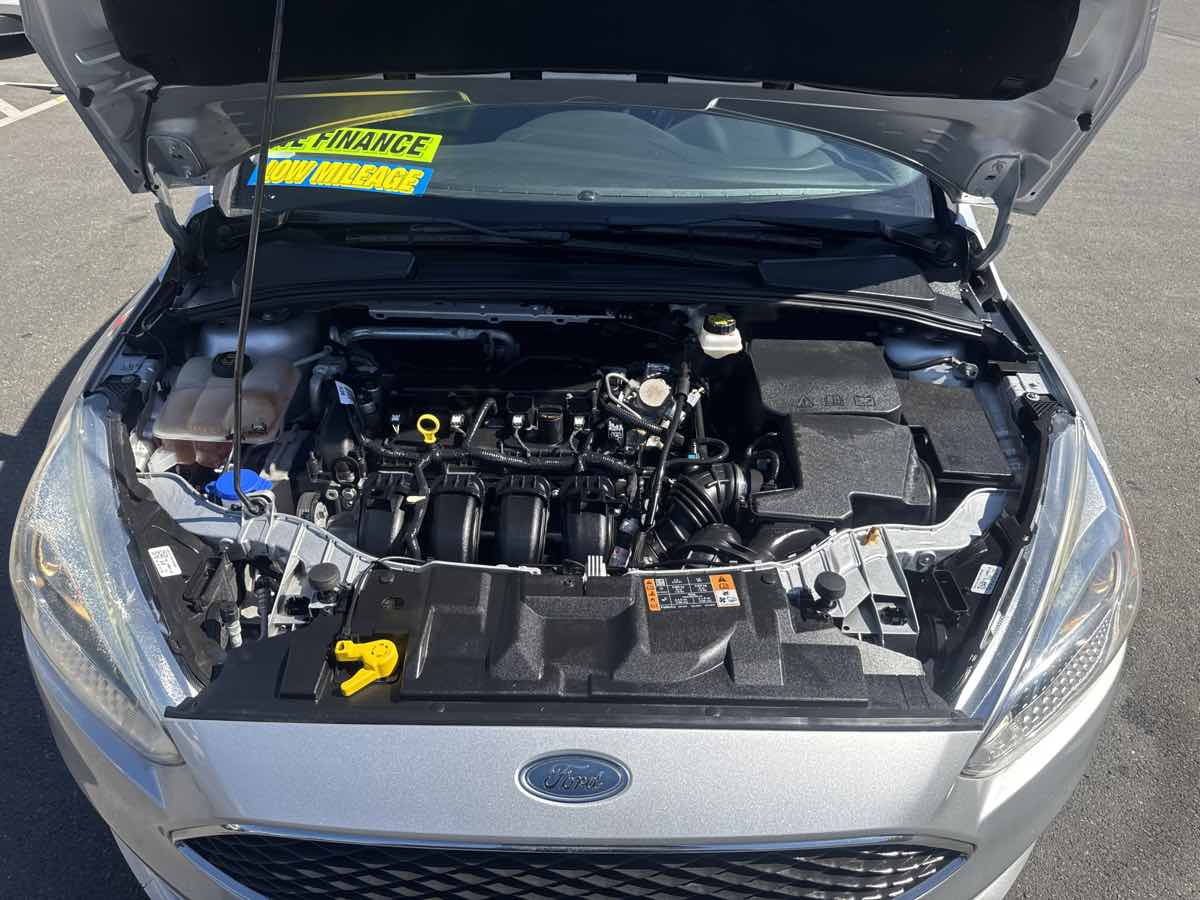 Photo 28 of this Ford Focus