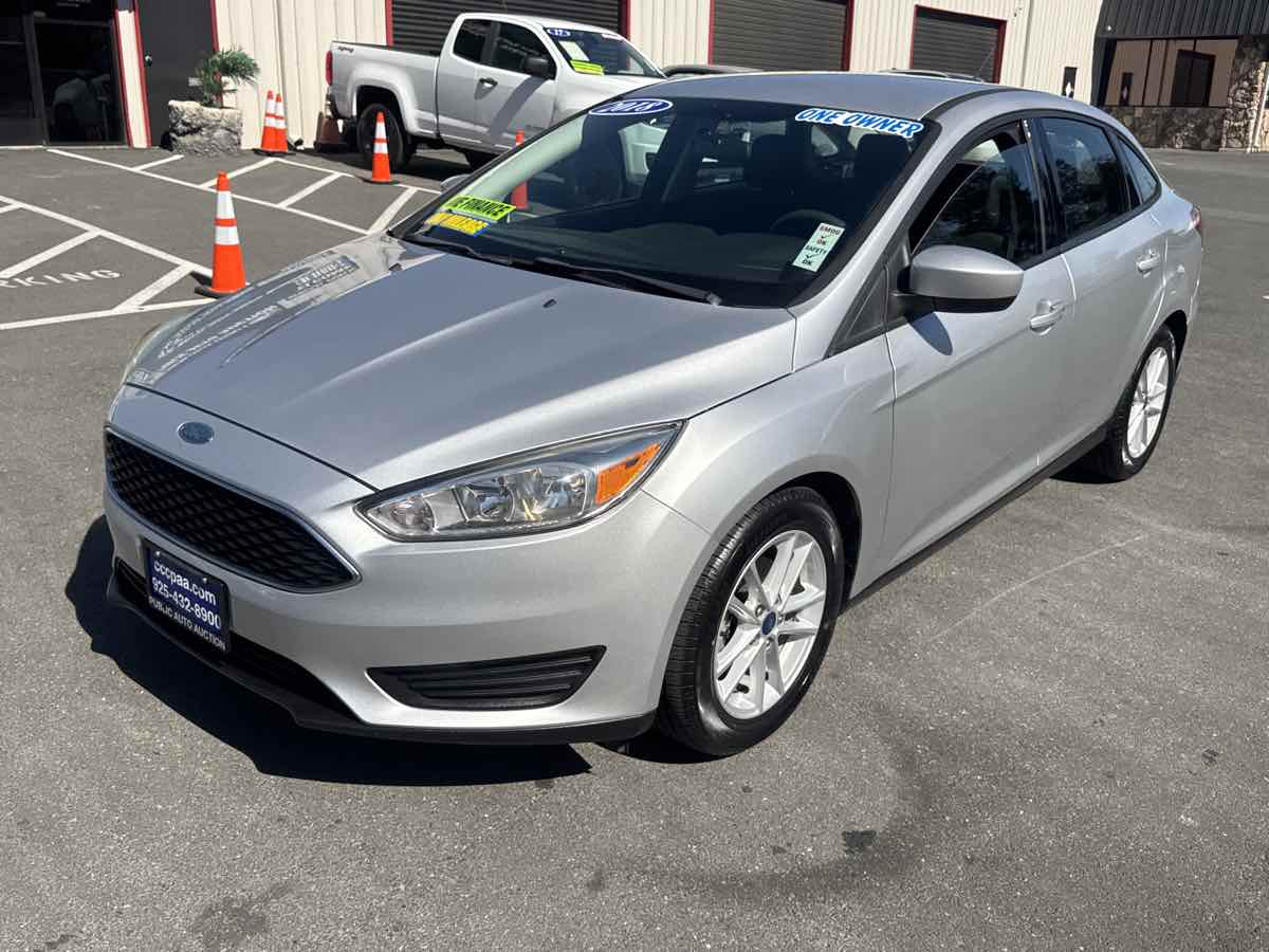 Photo 33 of this Ford Focus