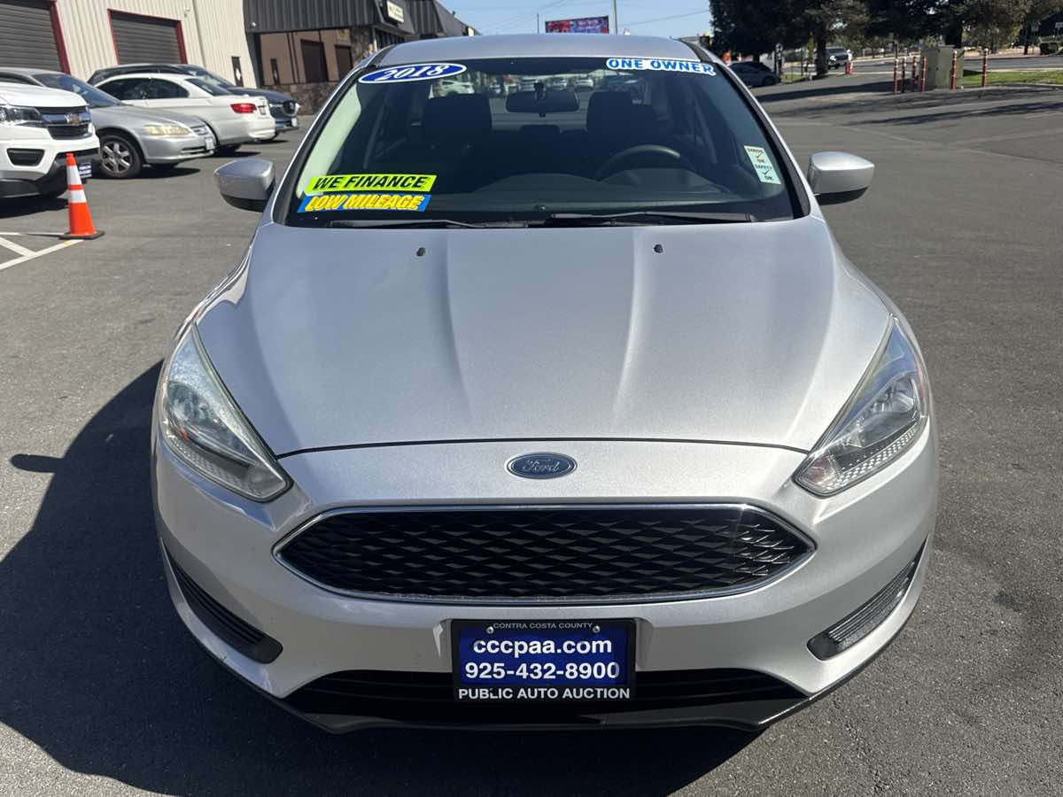 Photo 27 of this Ford Focus