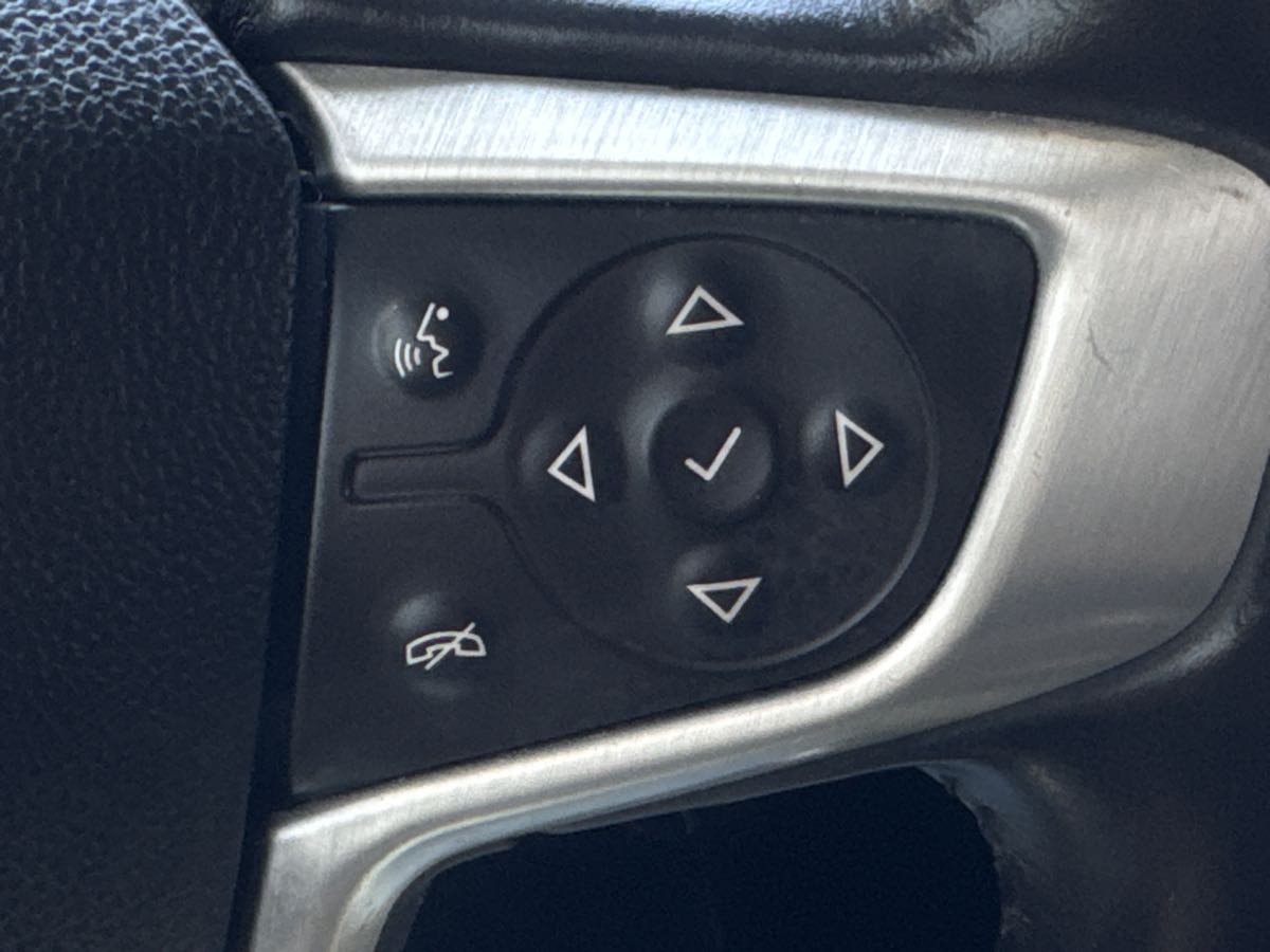 Photo 11 of this GMC Acadia