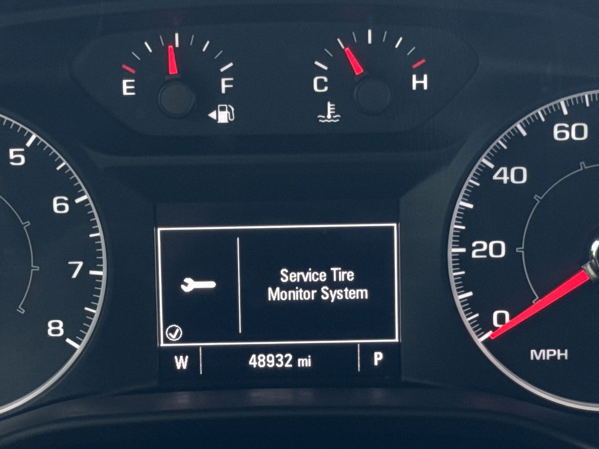 Photo 3 of this GMC Acadia
