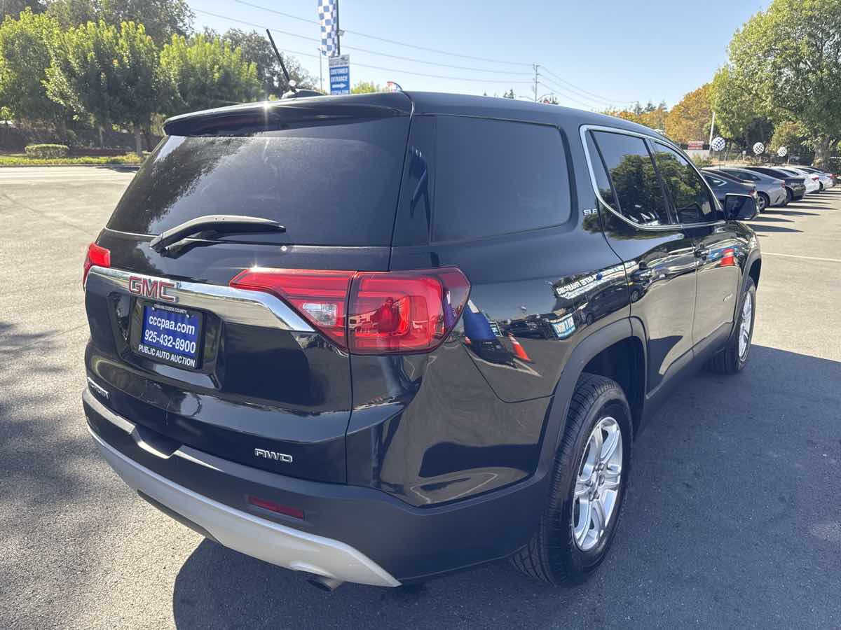Photo 20 of this GMC Acadia