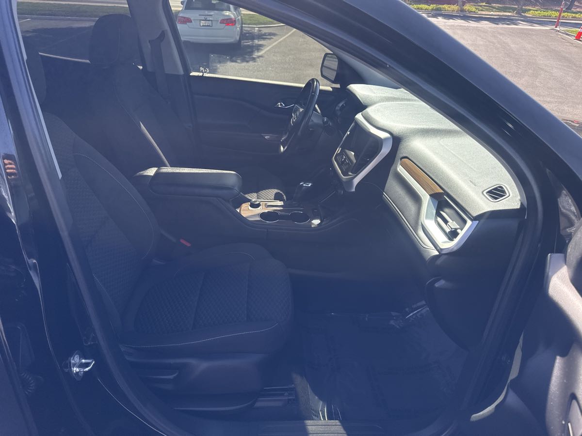Photo 26 of this GMC Acadia