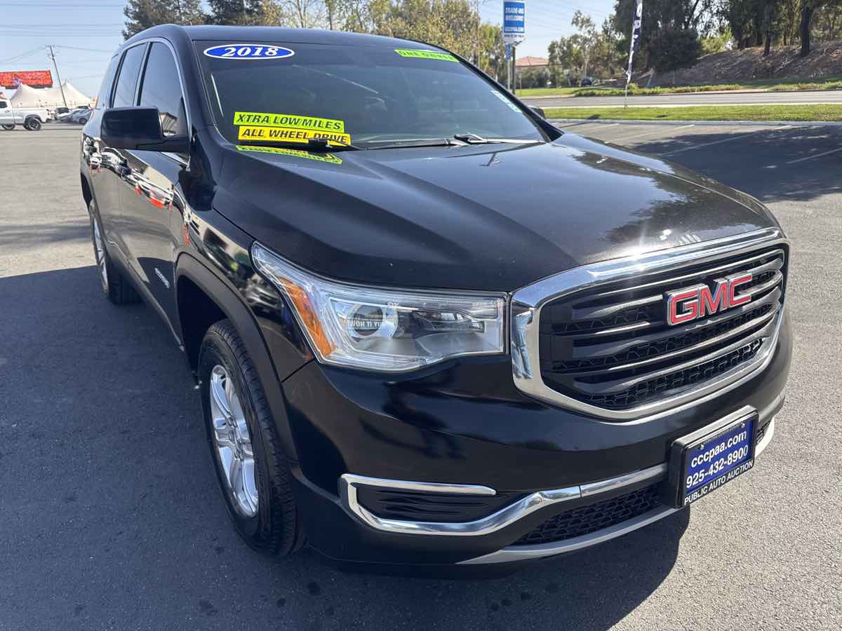 Photo 27 of this GMC Acadia