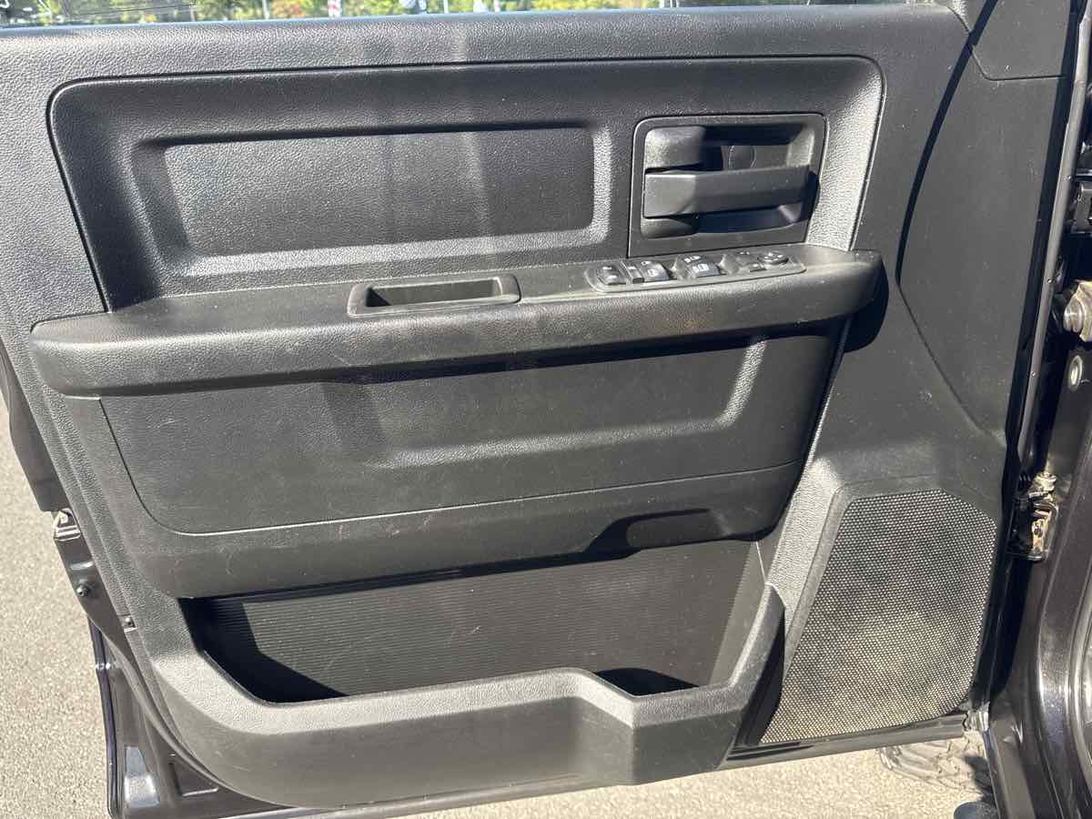 Photo 13 of this Ram 2500