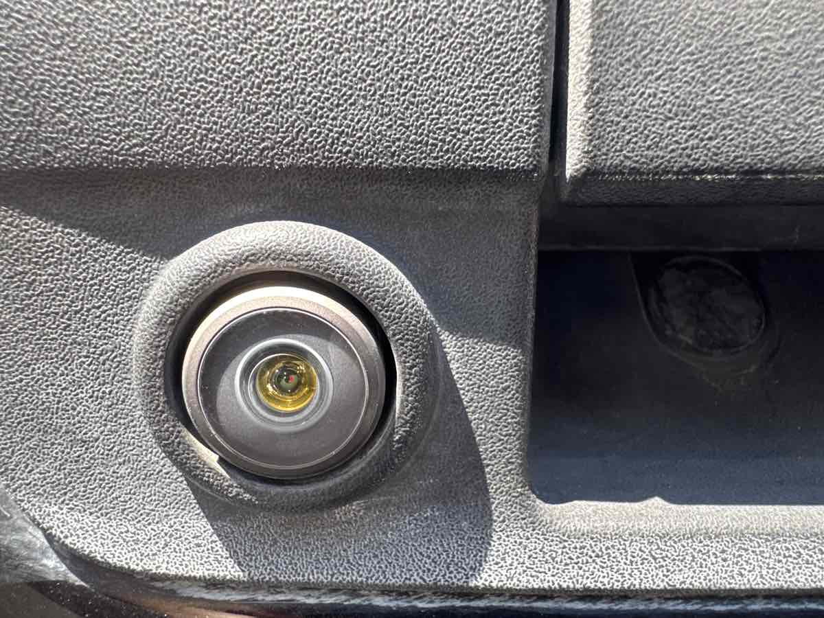 Photo 21 of this Ram 2500