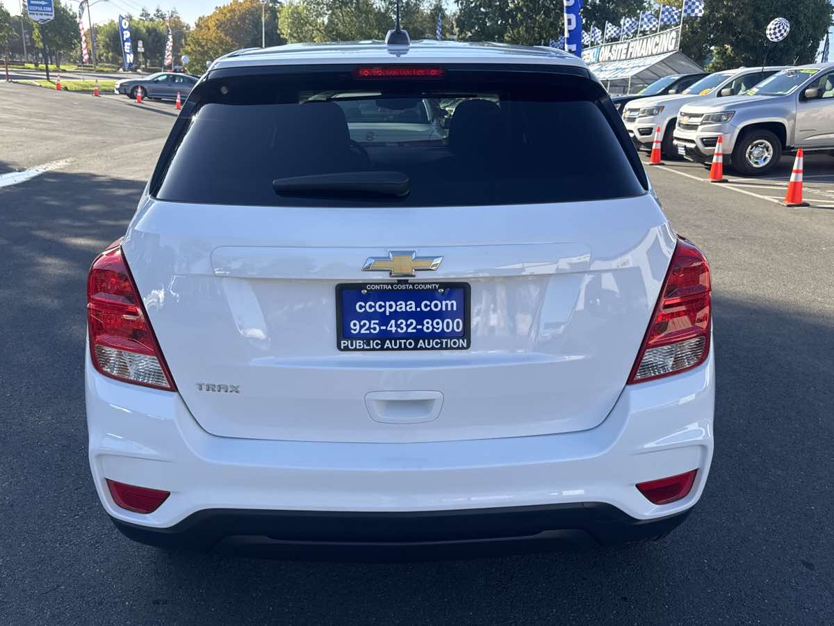 Photo 18 of this Chevrolet Trax