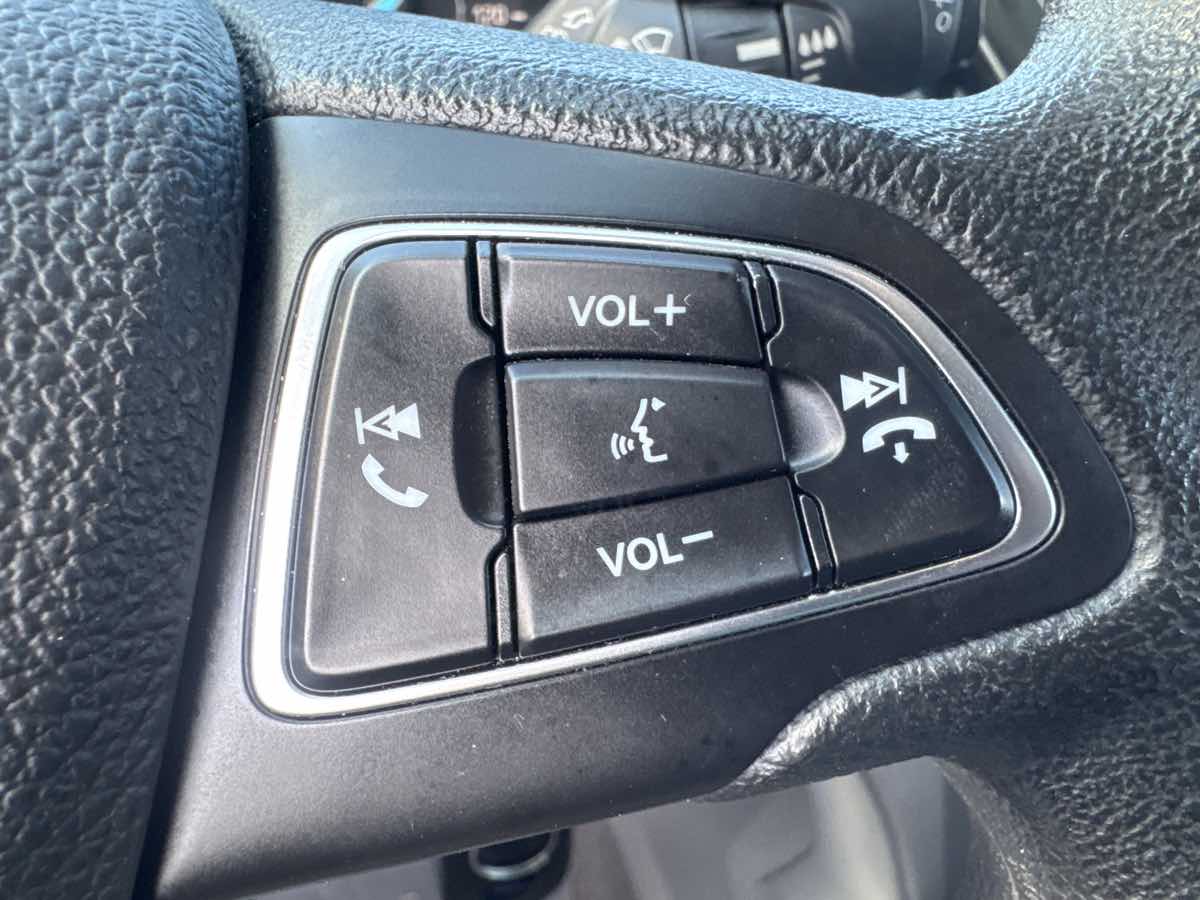 Photo 7 of this Ford Escape