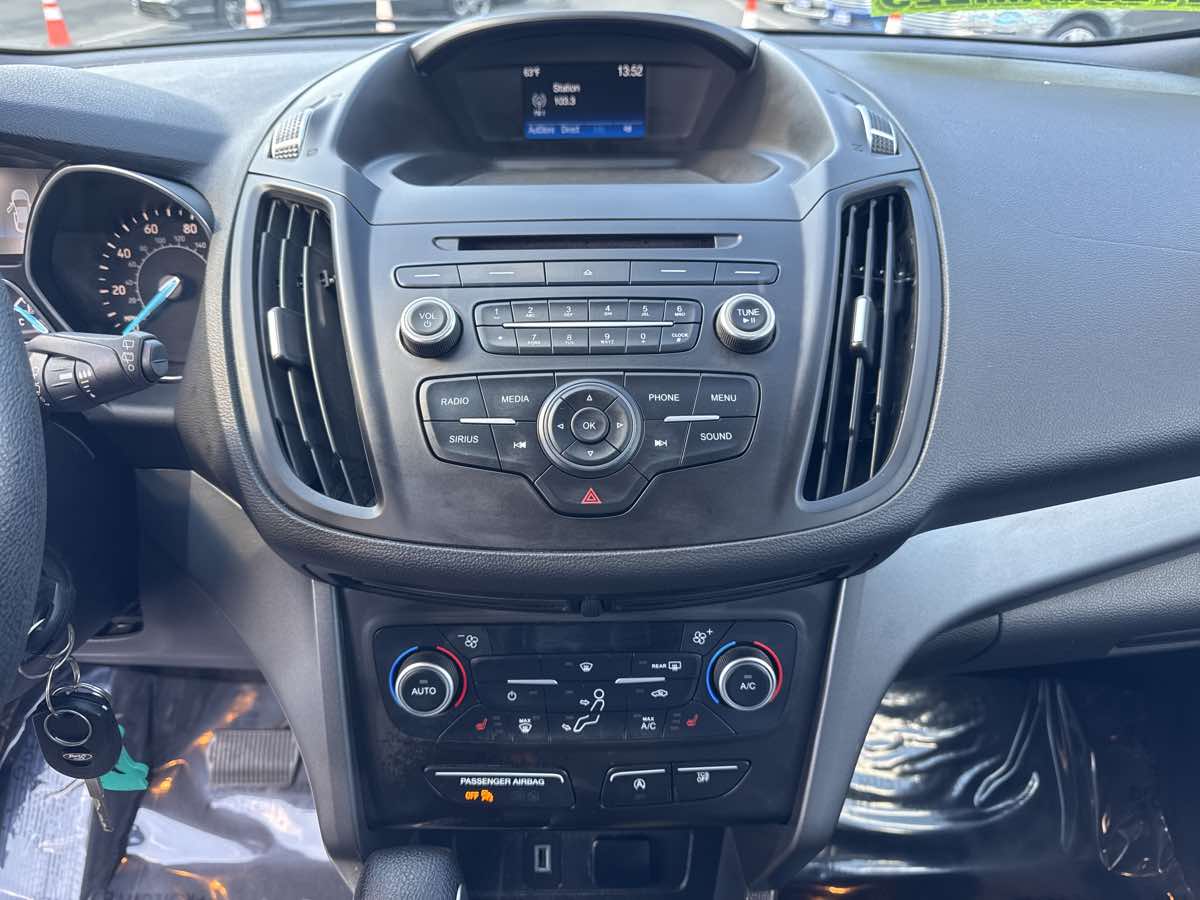 Photo 8 of this Ford Escape