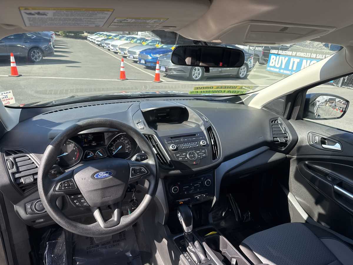 Photo 2 of this Ford Escape
