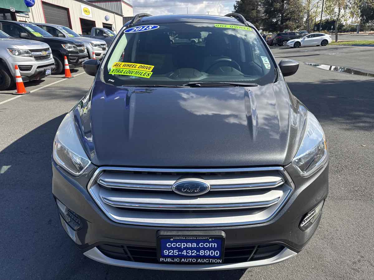 Photo 28 of this Ford Escape