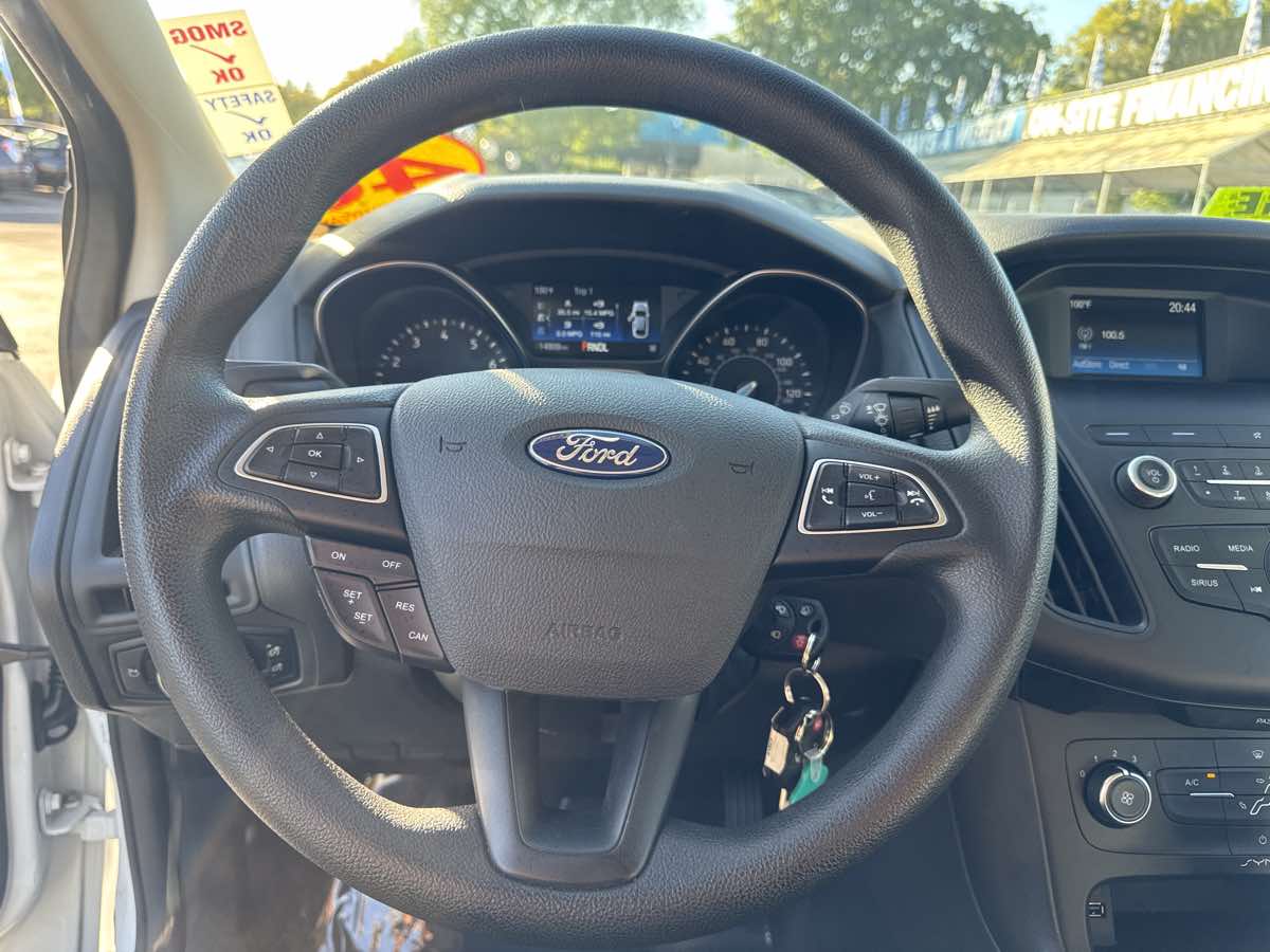 Photo 4 of this Ford Focus