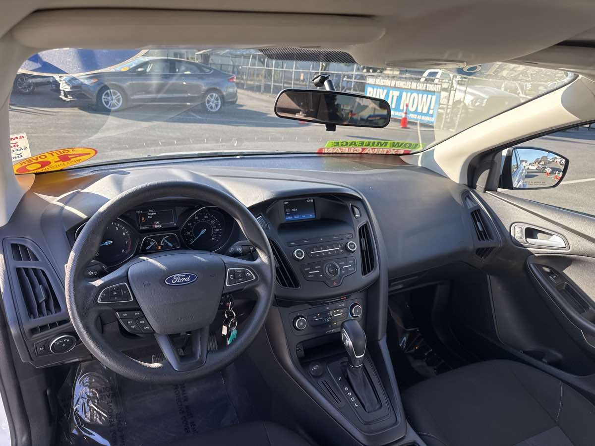 Photo 2 of this Ford Focus