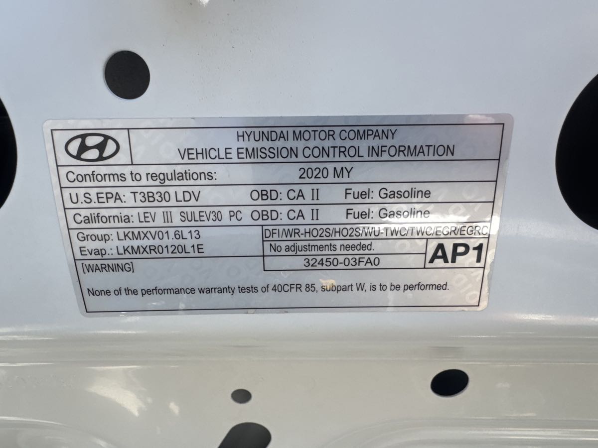 Photo 31 of this Hyundai Ioniq Hybrid