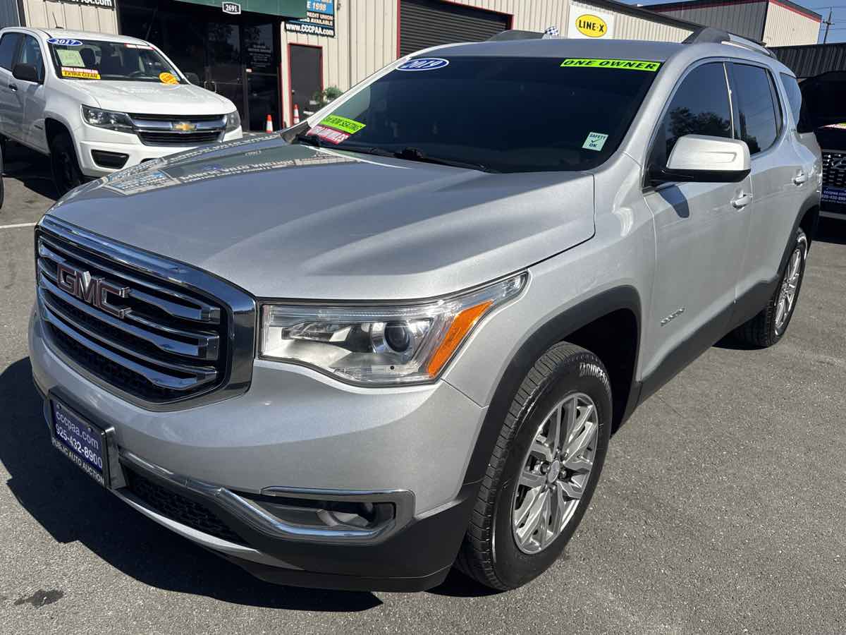 Photo 37 of this GMC Acadia