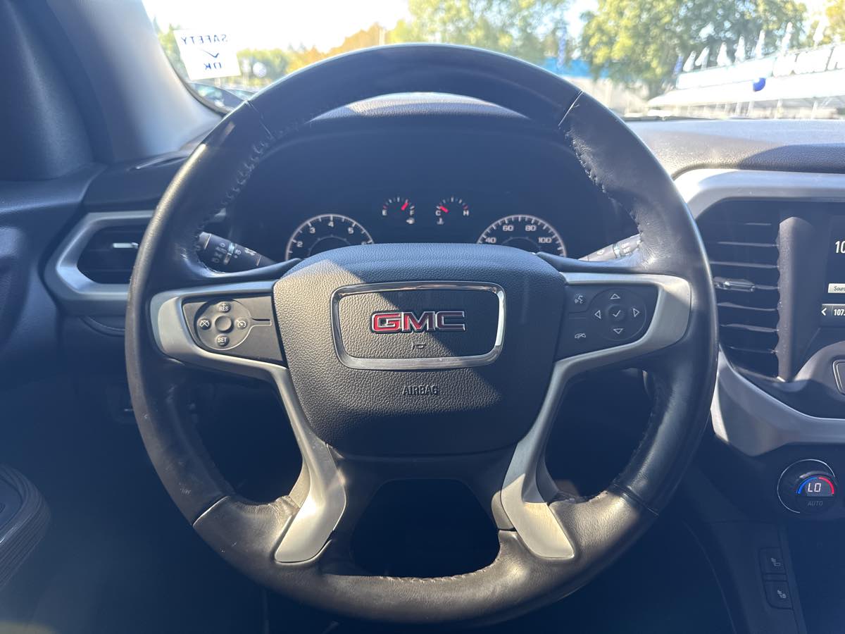 Photo 4 of this GMC Acadia
