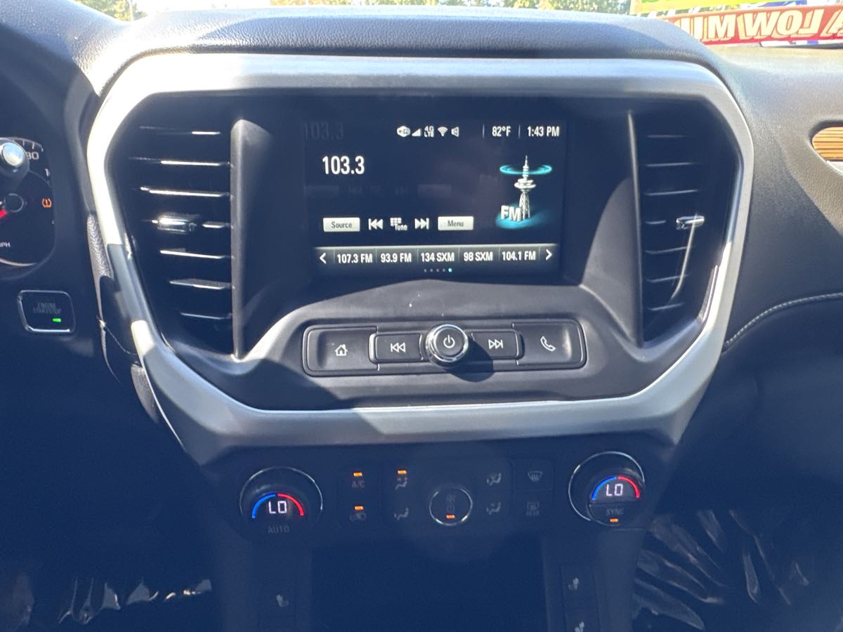 Photo 9 of this GMC Acadia