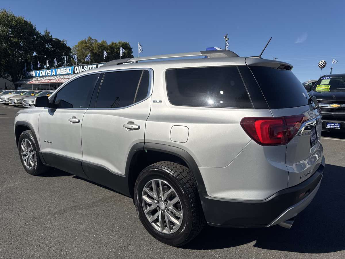 Photo 20 of this GMC Acadia