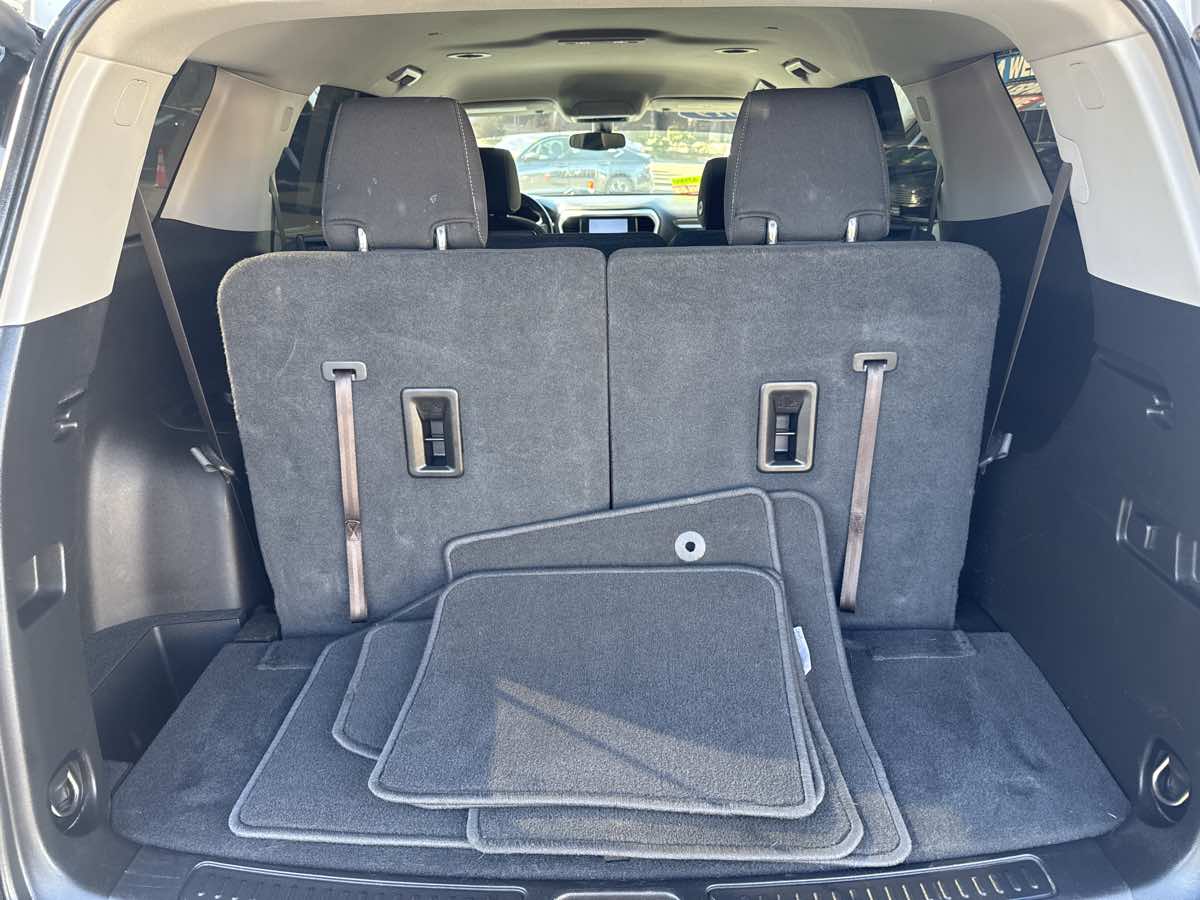 Photo 24 of this GMC Acadia