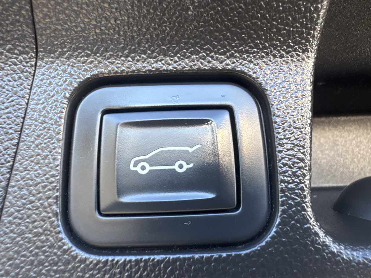 Photo 25 of this GMC Acadia