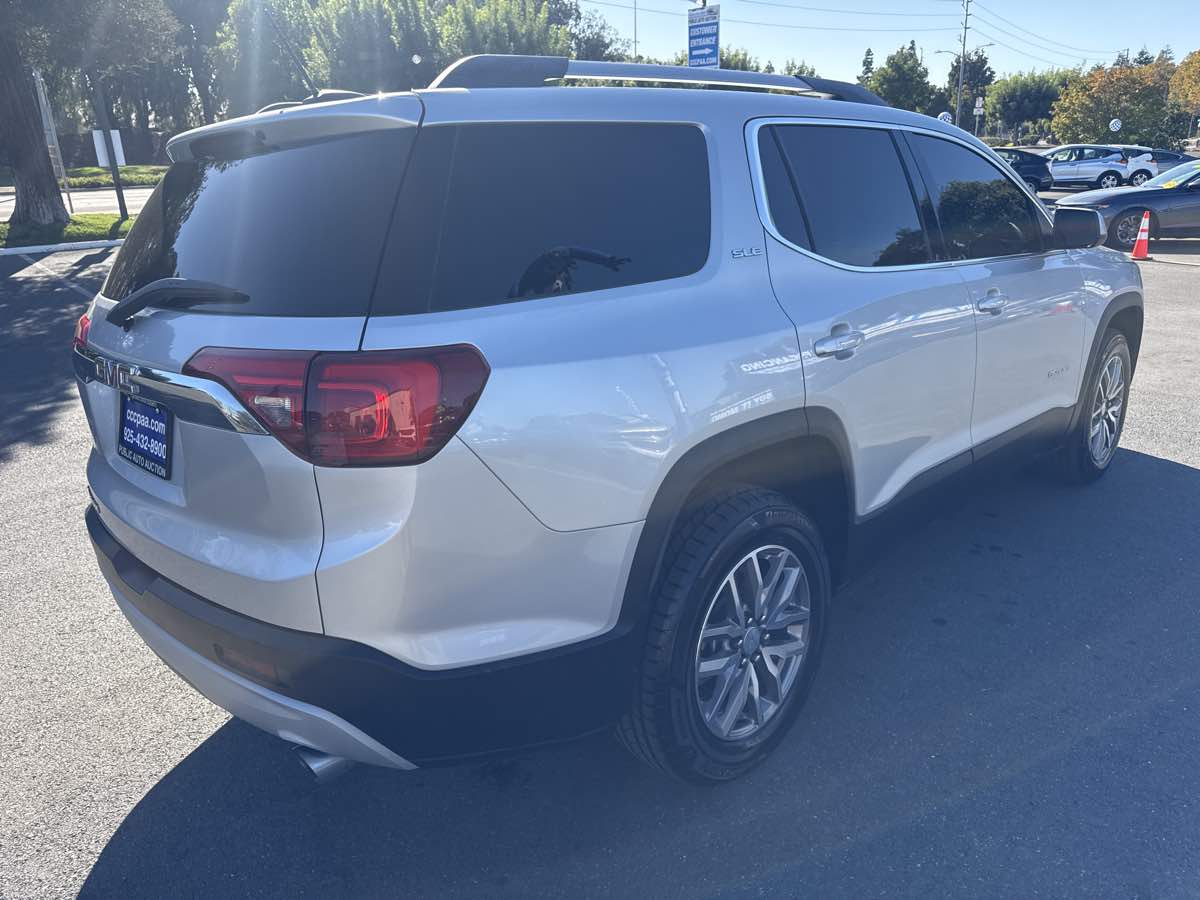 Photo 26 of this GMC Acadia