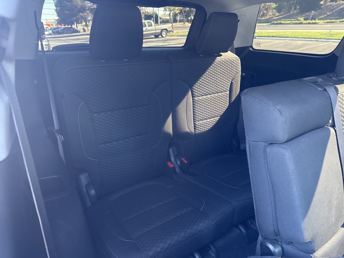 Photo 28 of this GMC Acadia
