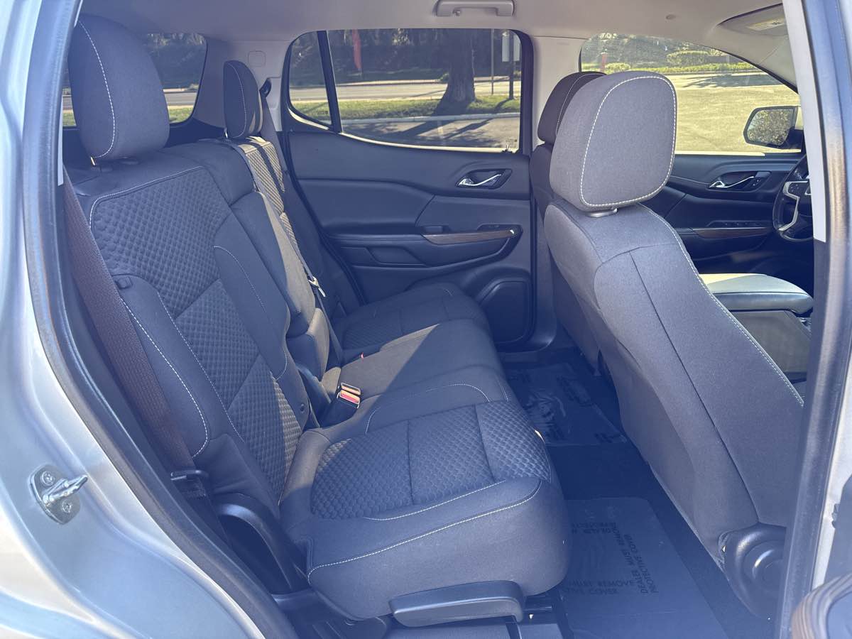 Photo 29 of this GMC Acadia