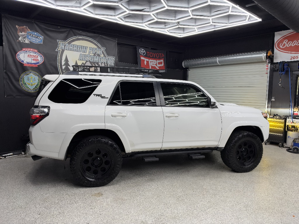 Photo 2 of this Toyota 4Runner