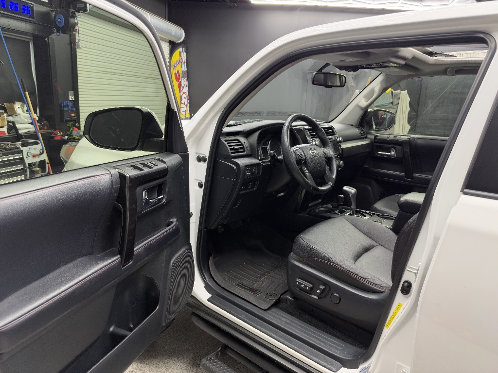Photo 10 of this Toyota 4Runner