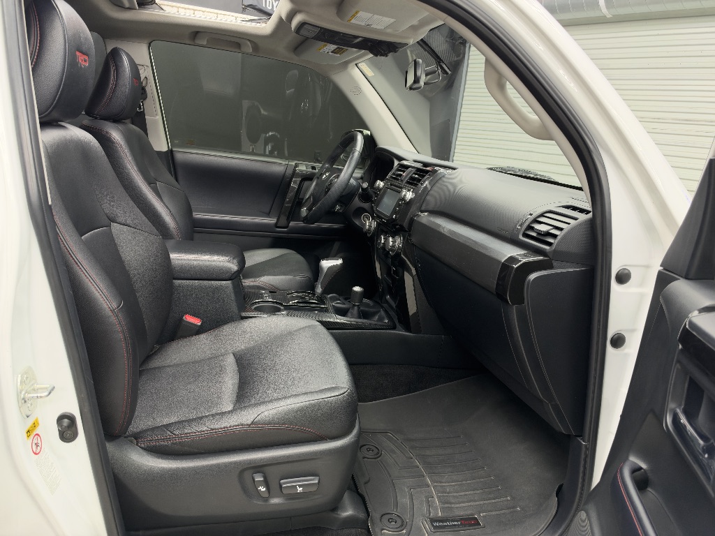 Photo 15 of this Toyota 4Runner