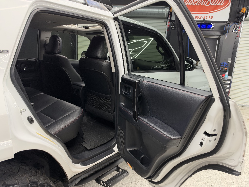 Photo 17 of this Toyota 4Runner