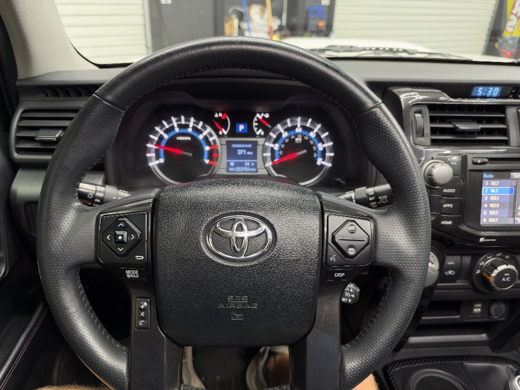 Photo 23 of this Toyota 4Runner