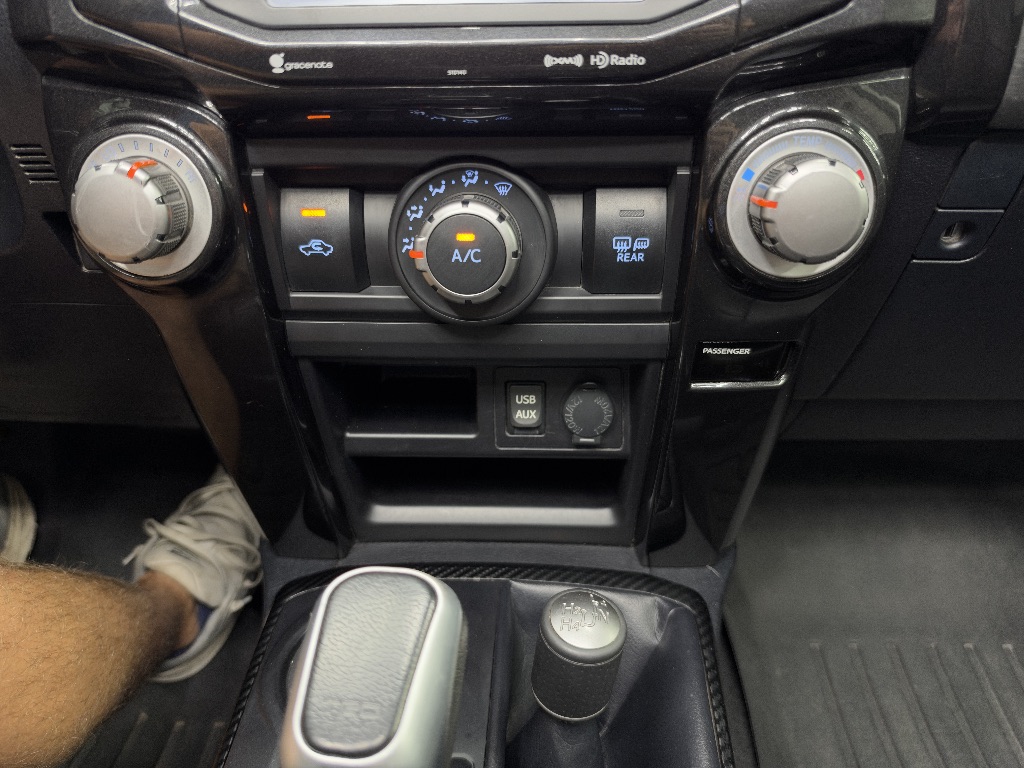 Photo 26 of this Toyota 4Runner