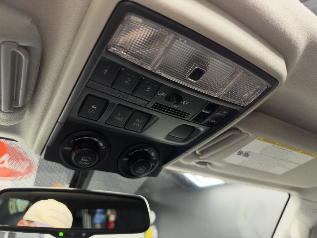 Photo 31 of this Toyota 4Runner