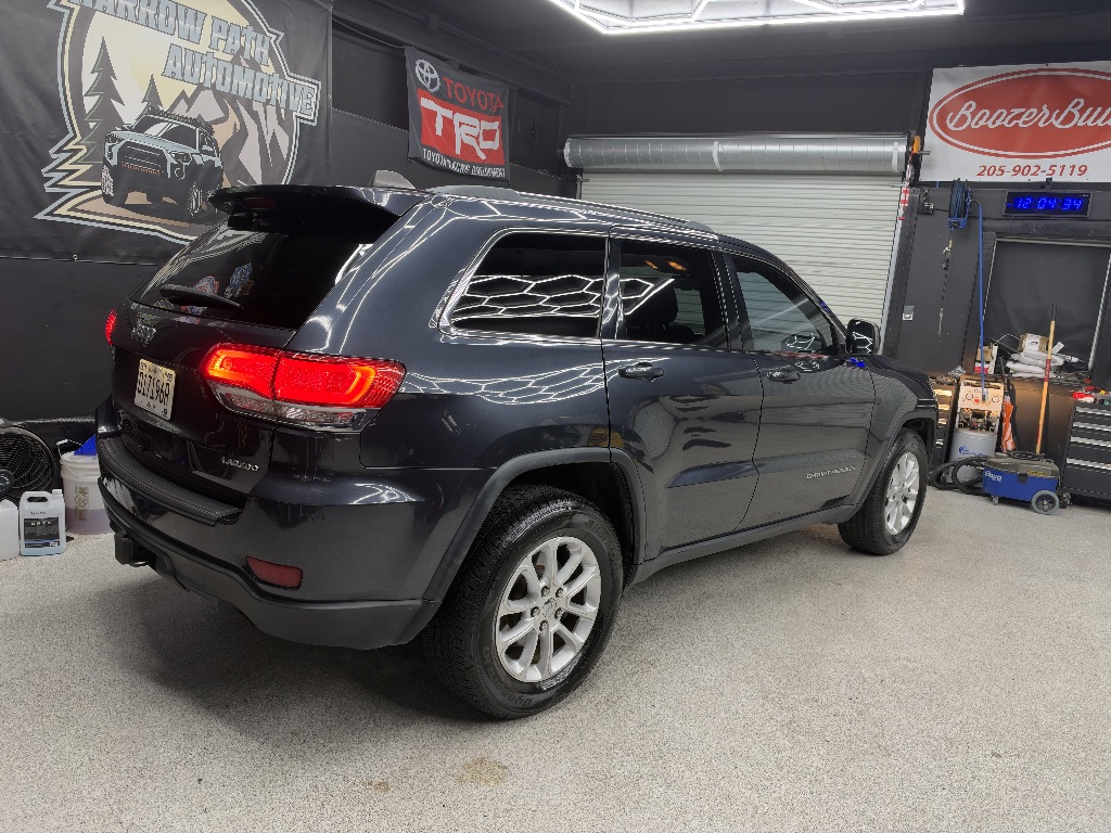Photo 3 of this Jeep Grand Cherokee