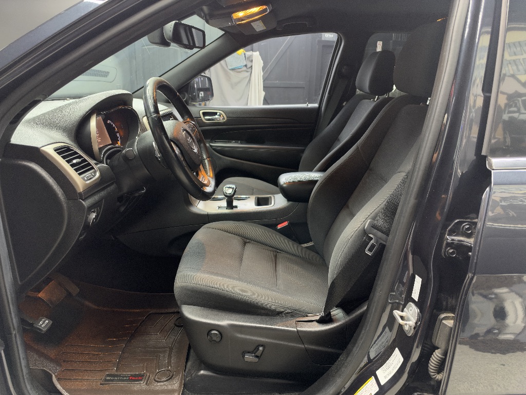 Photo 10 of this Jeep Grand Cherokee