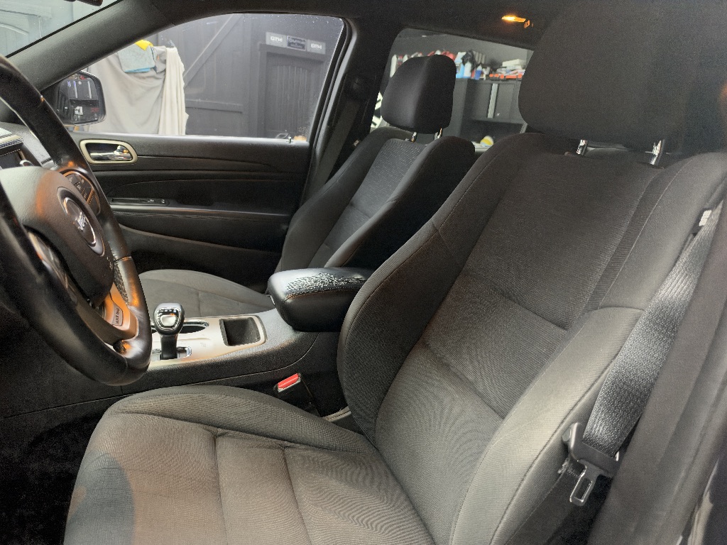 Photo 11 of this Jeep Grand Cherokee